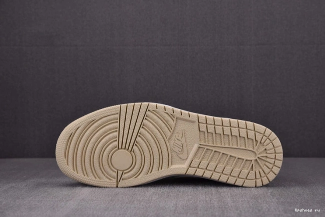 Red Jordan University 1 Sail FB7168-121 Low SE Rattan 1212